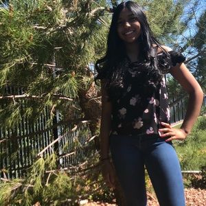 Meet your Posher, Jasmine